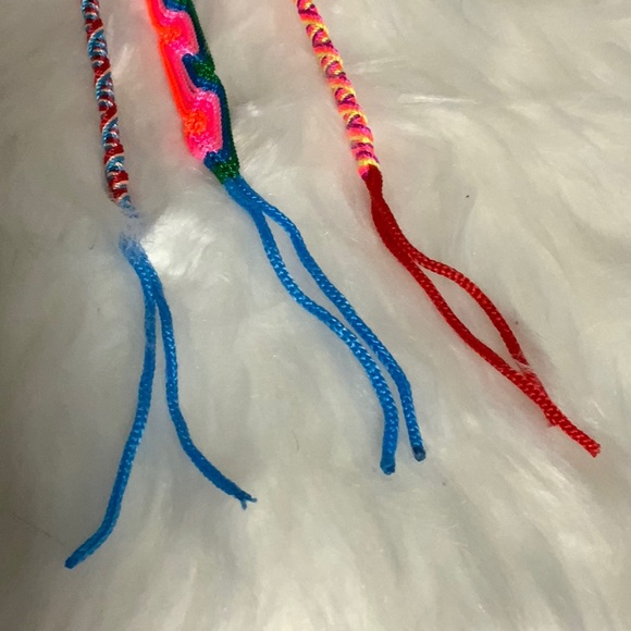 🌸Woven handmade colorful 🍭🌈friendship bracelet. Made in 🇵🇪 Peru - Picture 5 of 12